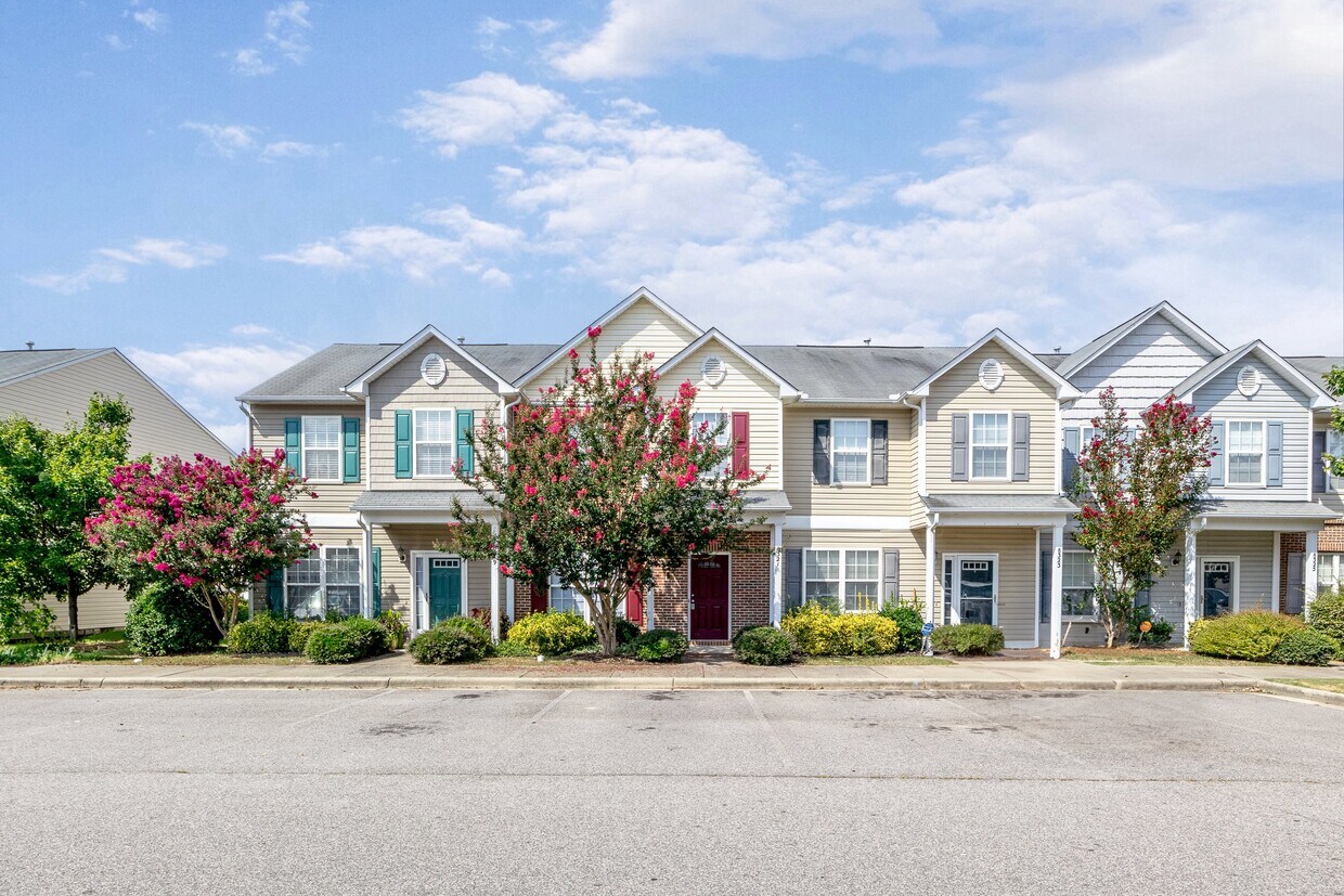 Primary Photo - 8321 Glenwood Springs Ct