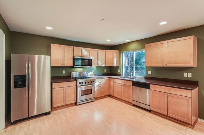 Building Photo - 1227 Evans Ct, DuPont, WA, 98327