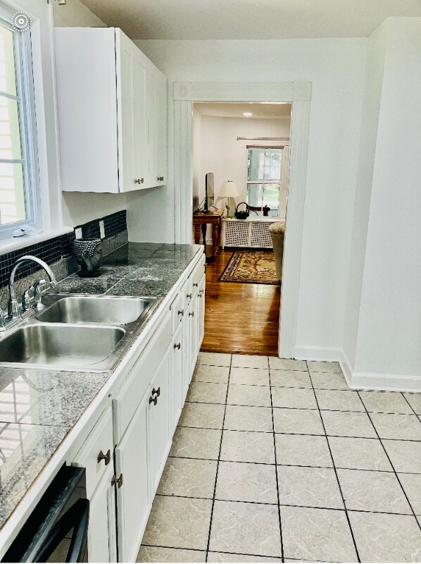 Foto del edificio - 252 Oronoque Rd