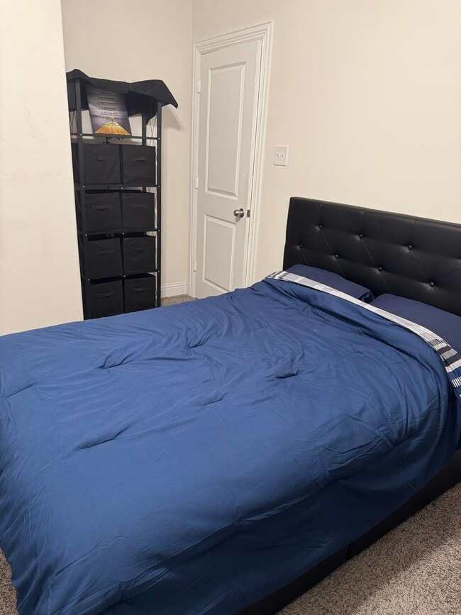 Photo - 1621 Blakely Pl House