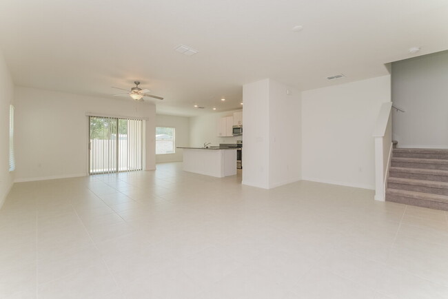 Foto del edificio - 7337 Spring Snowflake Ave