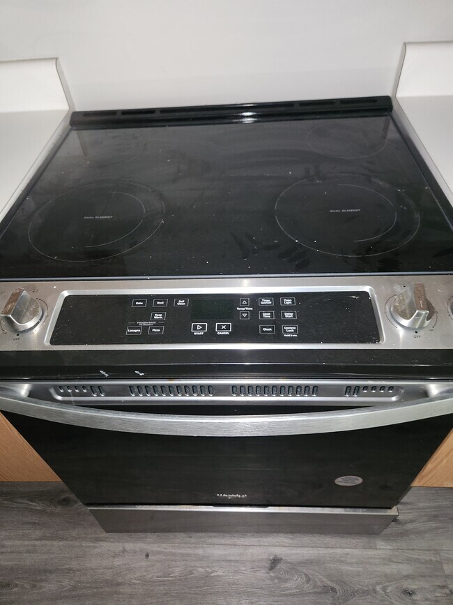 Building Photo - 4201 Fairington Village Dr