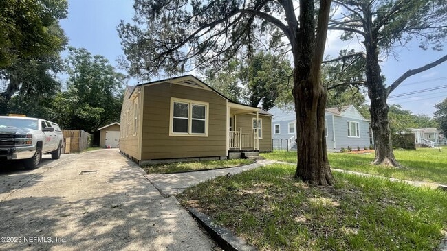 Building Photo - 5228 Sunderland Rd