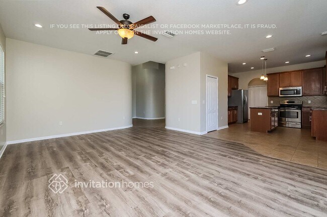 Foto del edificio - 4053 Huntingdale Ct