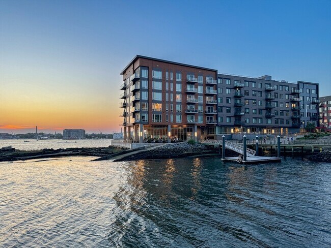 Foto del edificio - 65 Lewis St