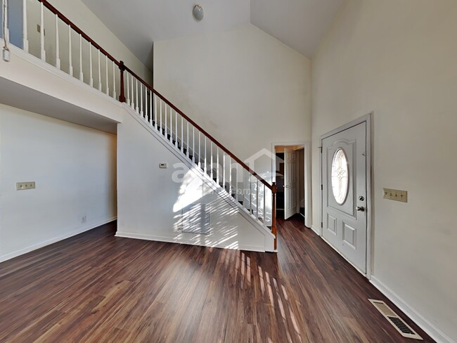 Foto del edificio - 6337 Willow Oak Dr