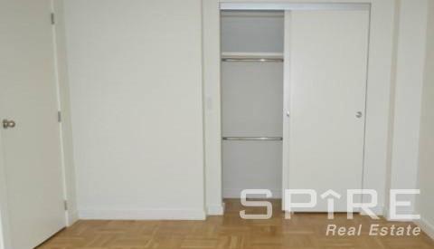 Building Photo - 440 E 79th St