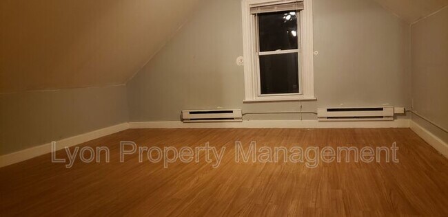 Foto del edificio - 218 Morris Ave