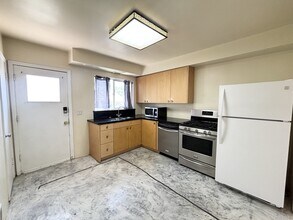 Building Photo - 1507 S 700 E