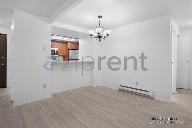 Building Photo - 14450 NE 31st St