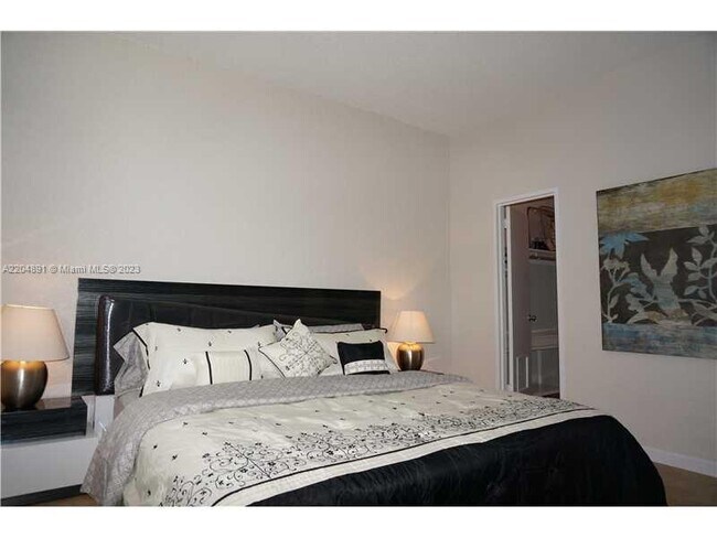 Foto del edificio - 4001S S Ocean Dr