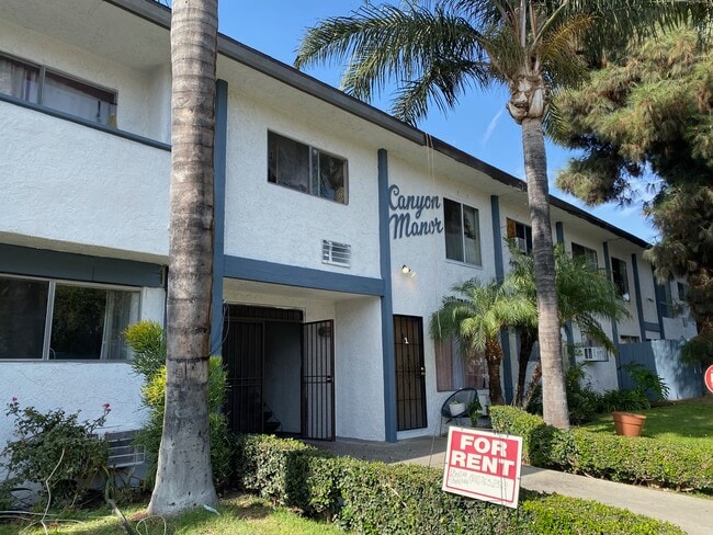 Building Photo - 7051 Coldwater Canyon Ave