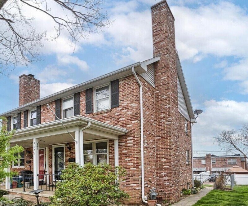 Foto principal - 917 E Fulton St