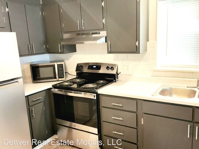 Building Photo - 2 br, 1 bath House - 3725 Mariposa St.