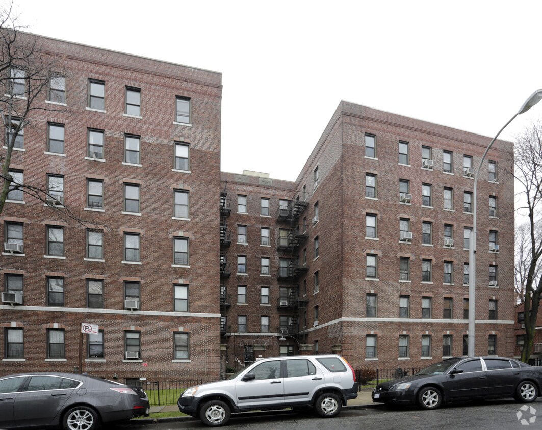 Building Photo - 175 Highland Ave