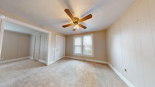 Building Photo - Shelby Schools, 2 bedroom