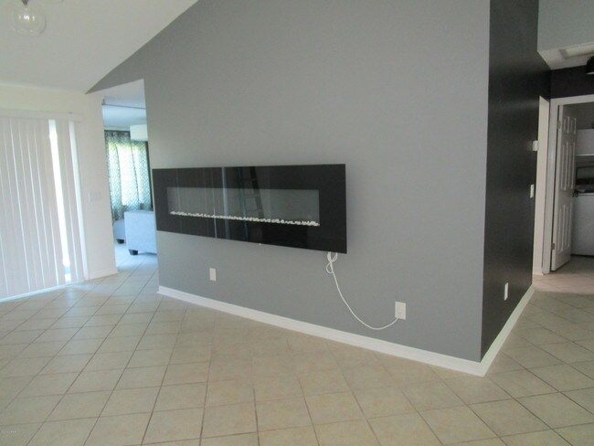 Building Photo - 466 Wahoo Rd
