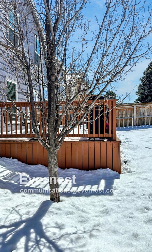 Building Photo - 3-Bedroom Home with Modern Features and Id...