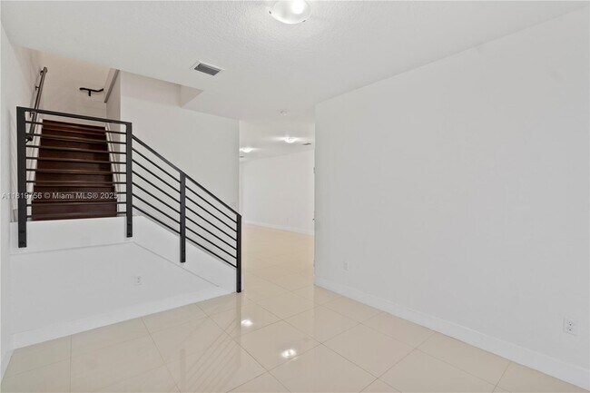 Foto del edificio - 535 SW 91st Pl