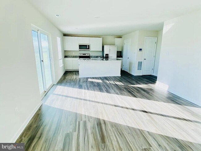 Foto del edificio - 15 Smokehouse Rd