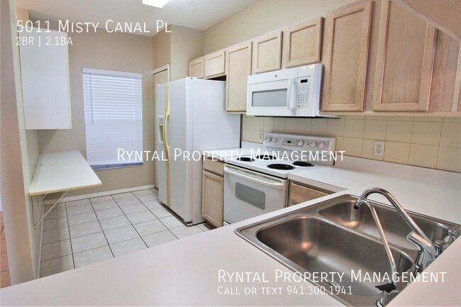 Foto del edificio - Spacious 2/2.5 Townhome in Gated Sabal Key!