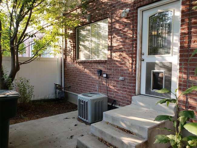 Building Photo - 10464 Sage Vista Way