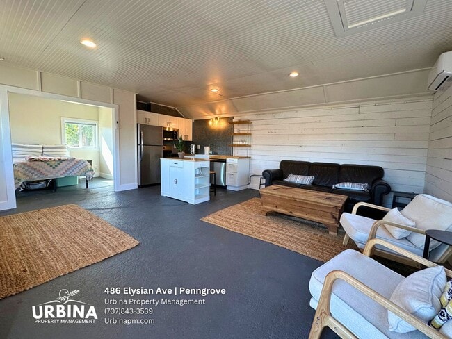 Building Photo - 486 Elysian Ave
