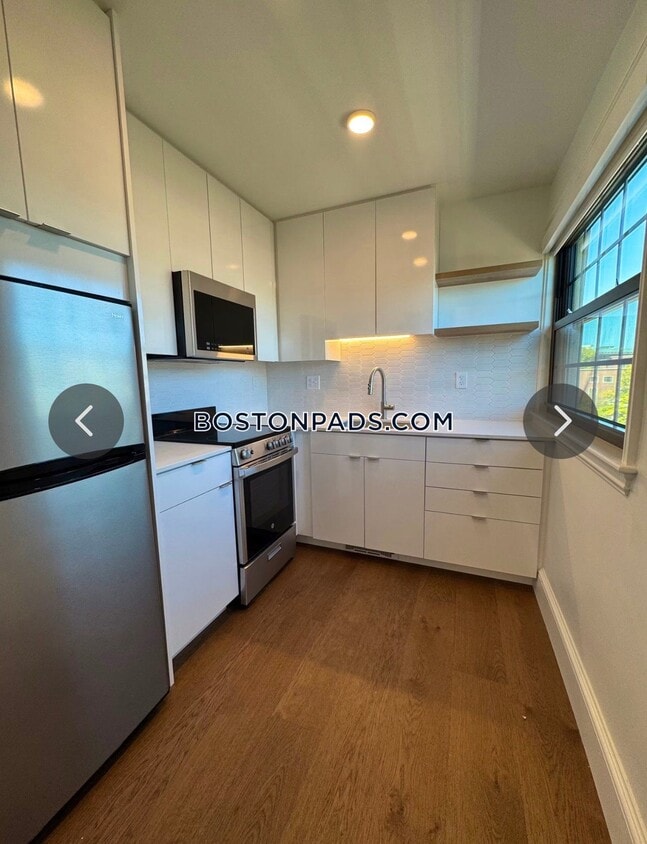 Photo - 1200 Massachusetts Ave (Cambridge, MA)
