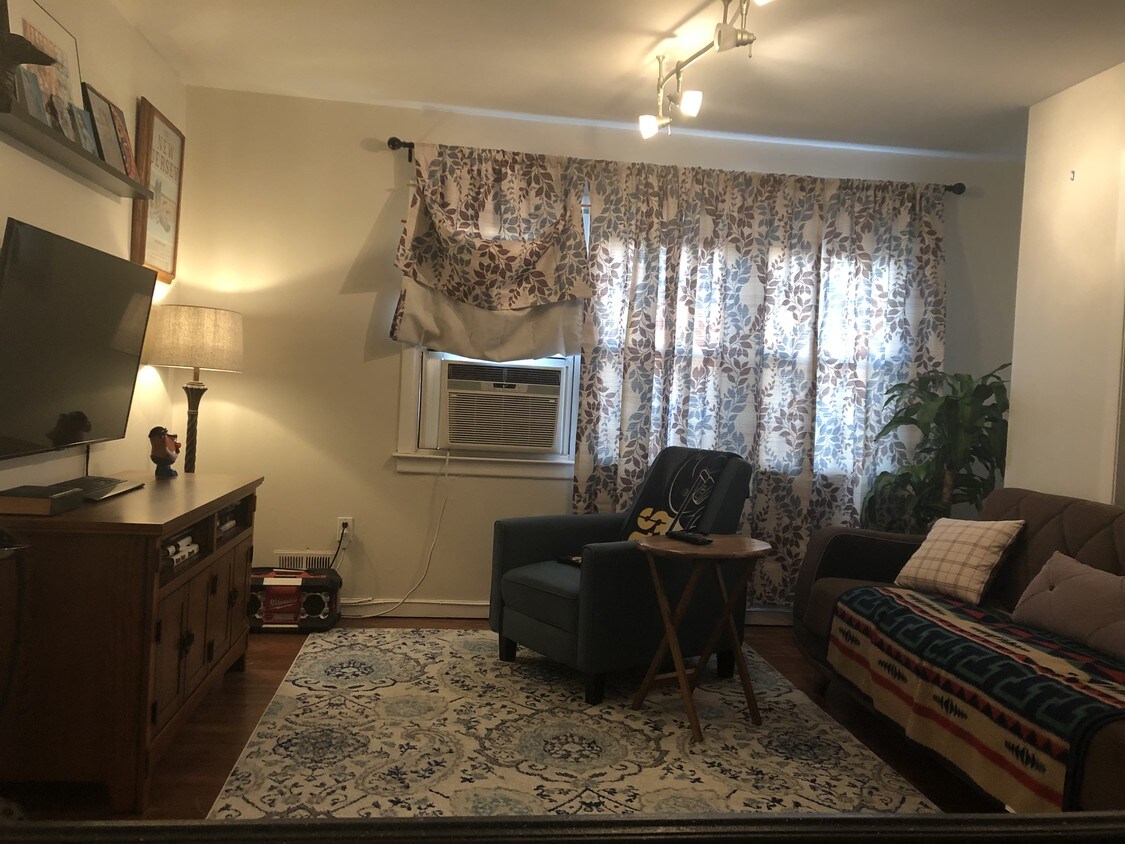 Primary Photo - 21 Wadsworth Ave