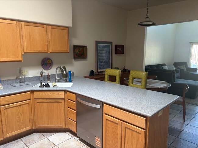 Building Photo - 8156 N Peppersauce Dr