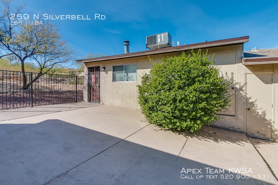 Primary Photo - Cozy 2bd\/1ba with Fireplace