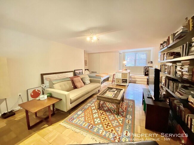 Foto del edificio - 4110 Arkansas Ave NW