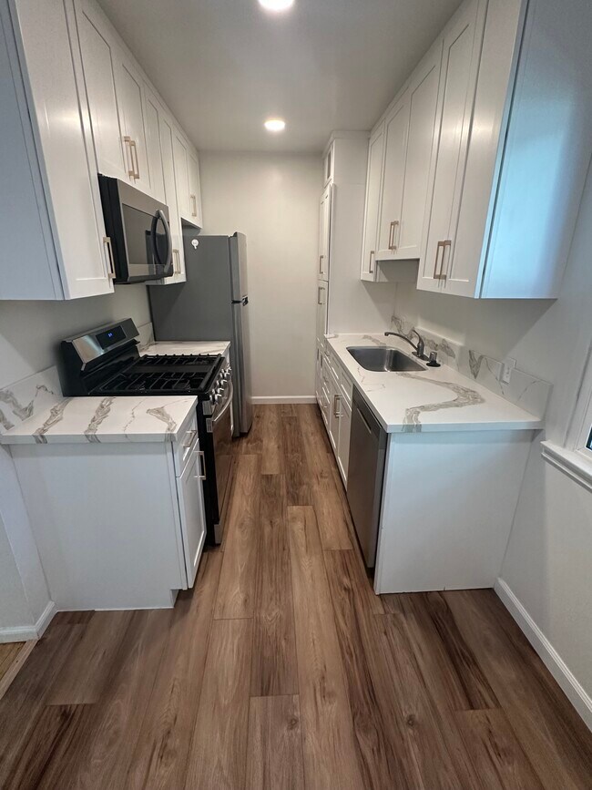 Foto del edificio - 1336 Berkeley St