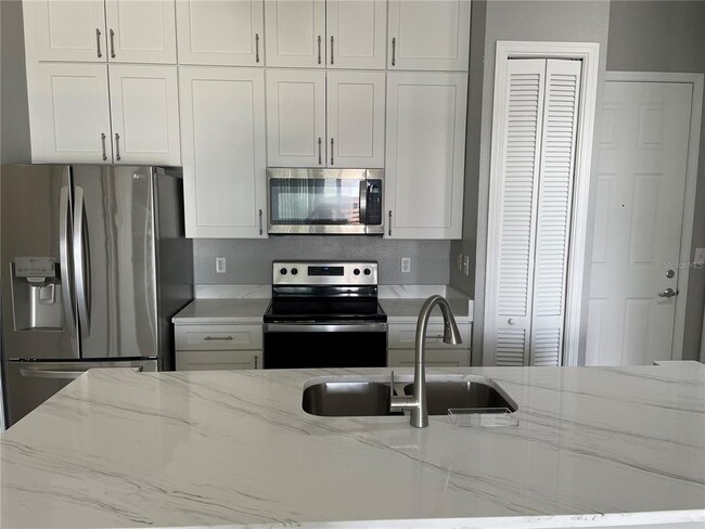 Building Photo - 700 S Harbour Island Blvd