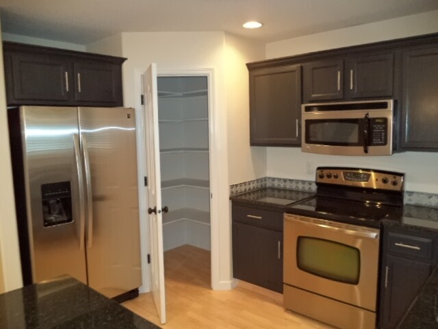 Building Photo - 2360 N Grey Hawk Ave