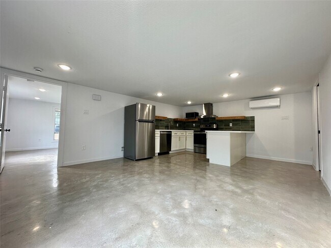 Foto del edificio - 808 Oakhurst St