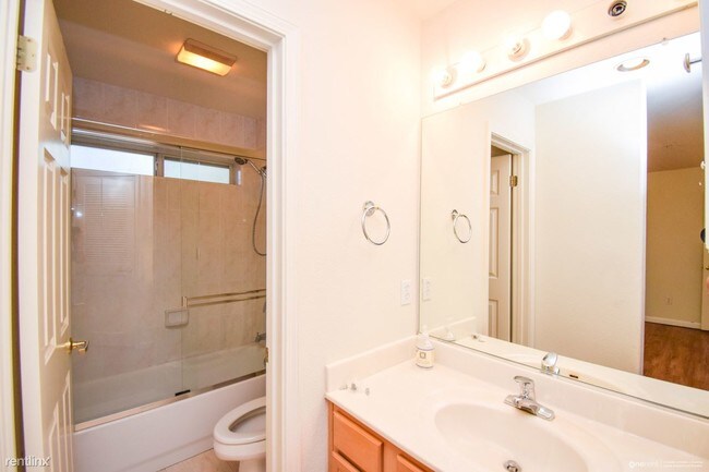 Building Photo - 5455 Sanchez Dr