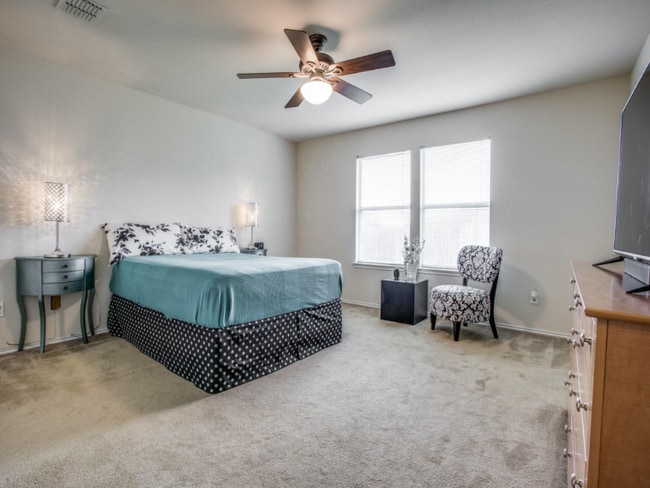 Photo - 1618 Duet Dr House