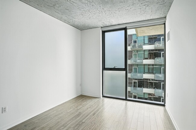 Photo - 1343 S Wabash Ave (Chicago, IL) Apartment