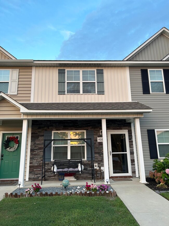 Building Photo - 408 Justice Farm Dr