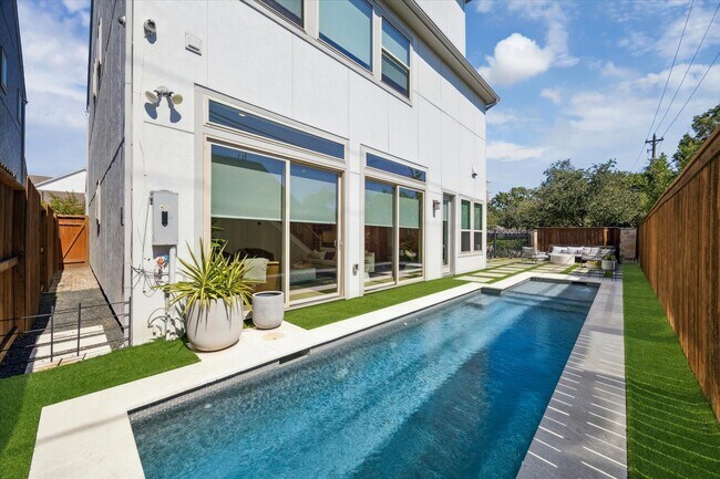 Foto del edificio - 6609 Basal Woods Way