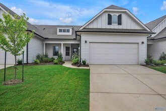 Building Photo - 118 Rugby Dr