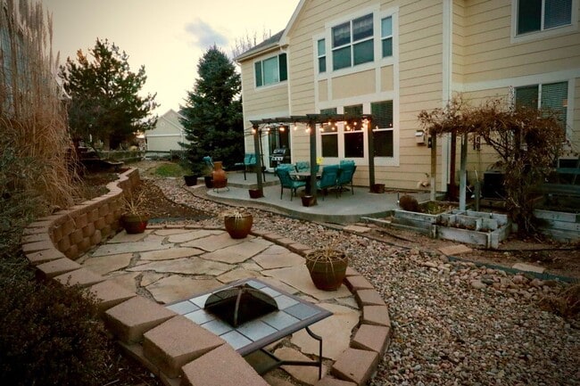 Building Photo - Beautiful custom single family home in the...