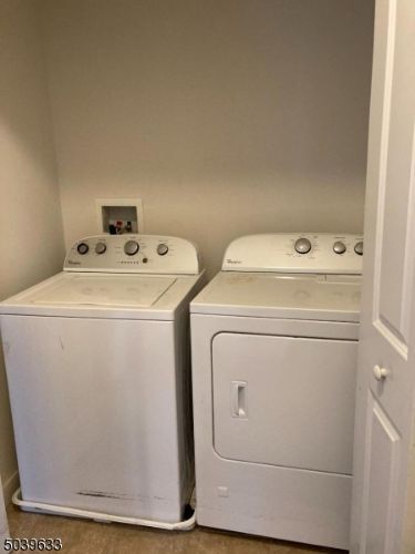 Foto del edificio - 444 Tower Blvd