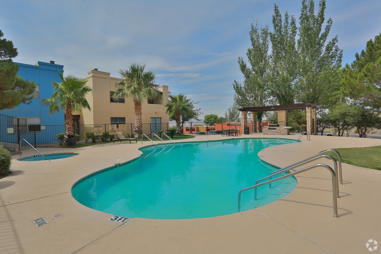 Santa Fe Place Apartments El Paso, TX