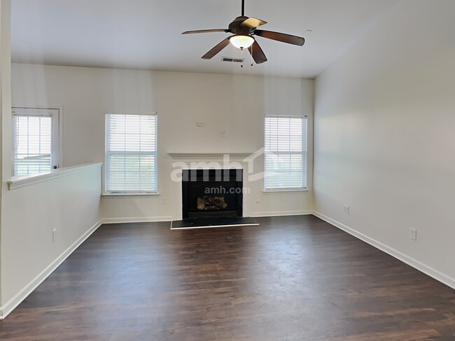 Building Photo - 7703 Aragorn Lane