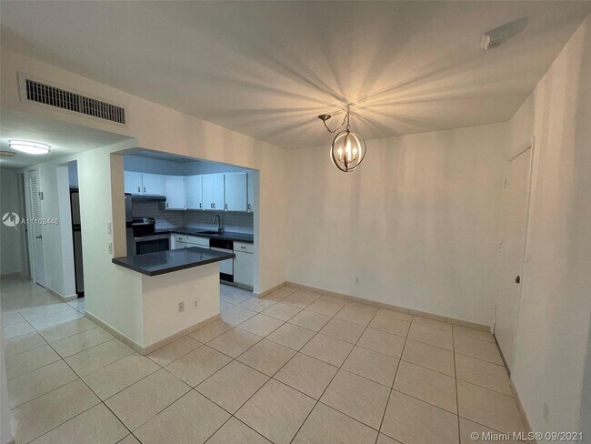 Foto del edificio - 9005 SW 138th St