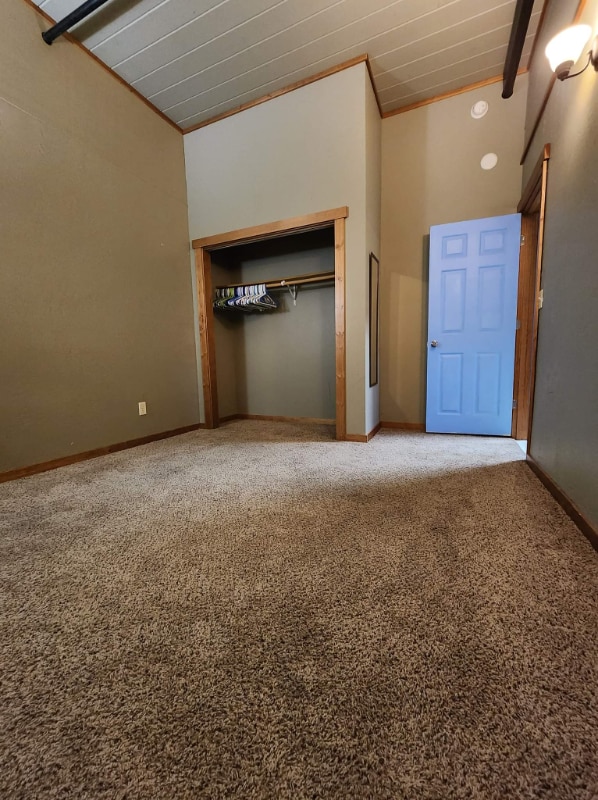 Foto del edificio - 112 S Douglas St