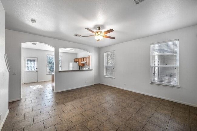 Building Photo - 2518 Allred Dr