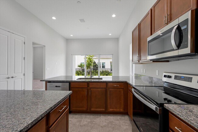 Foto del edificio - 5120 Willow Crk Dr